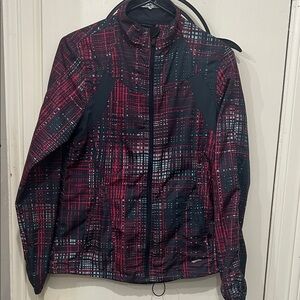 Brooks Women's Black and pinkish burgundy Jacket medium- preowned like new